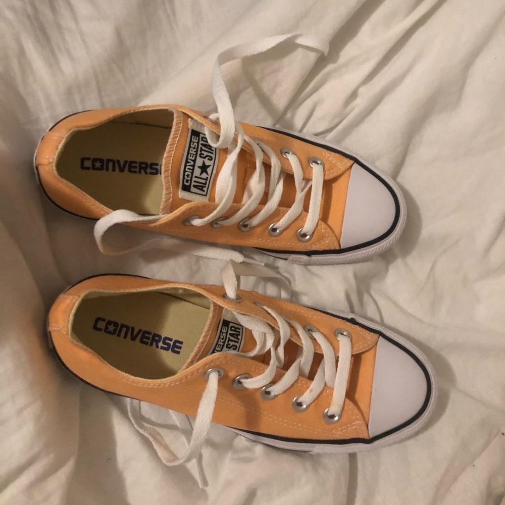 Melon Converse